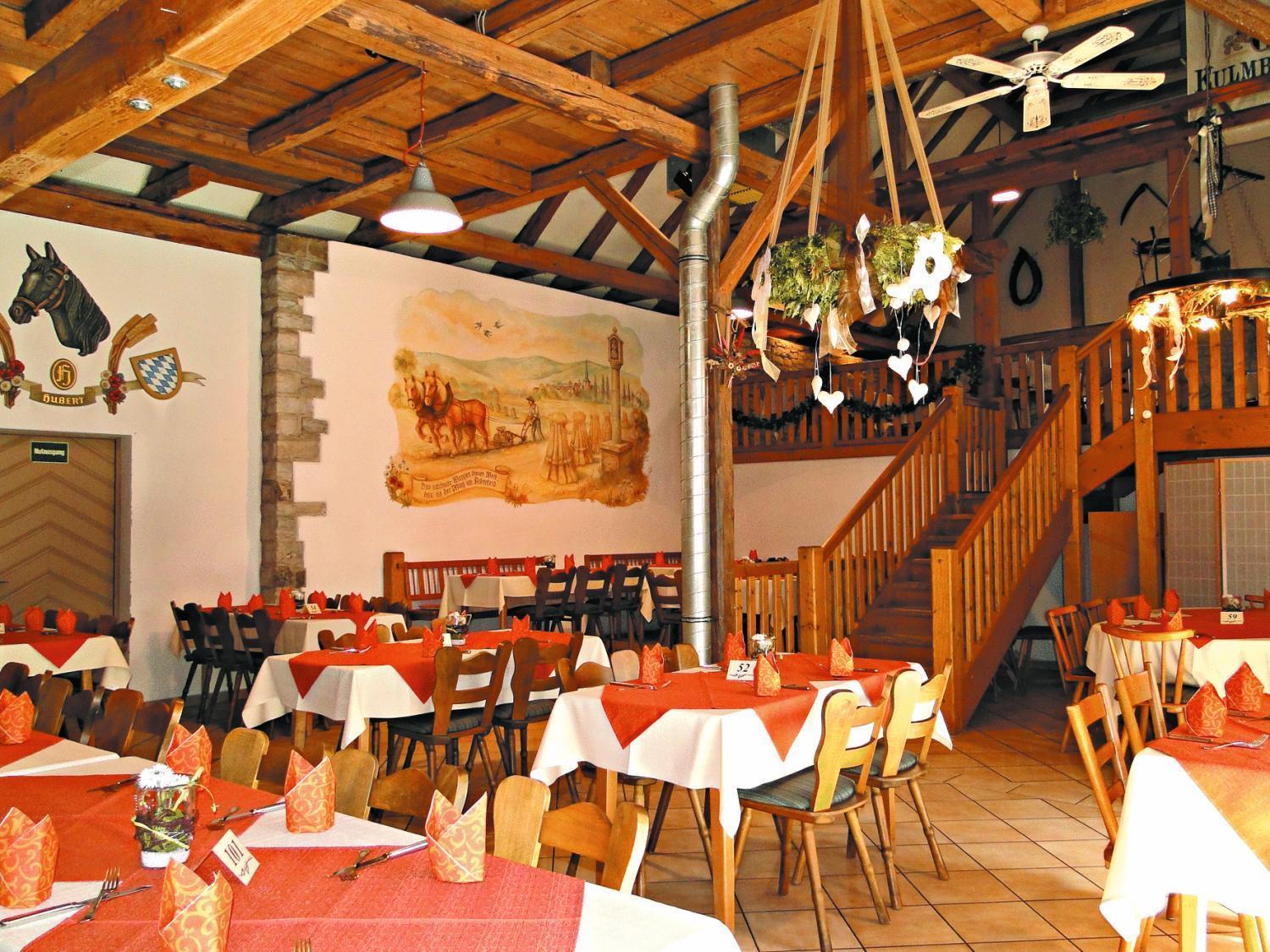 Hotel Schwarzes Ross Шварцах на Майн Екстериор снимка